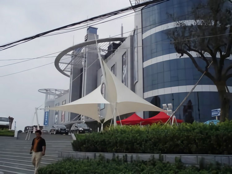 莱芜贵和广场青青草官网下载