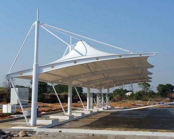 张拉青青草官网下载车棚